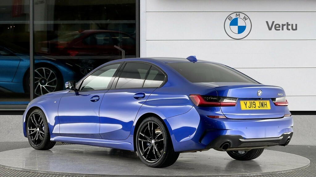 BMW 3 Series M Sport YJ19JWH Blue #2