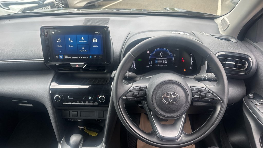 Toyota Yaris Cross Icon Grey #6