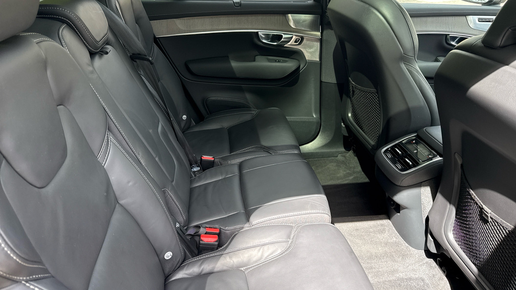 Volvo XC90 Ultra Black #6