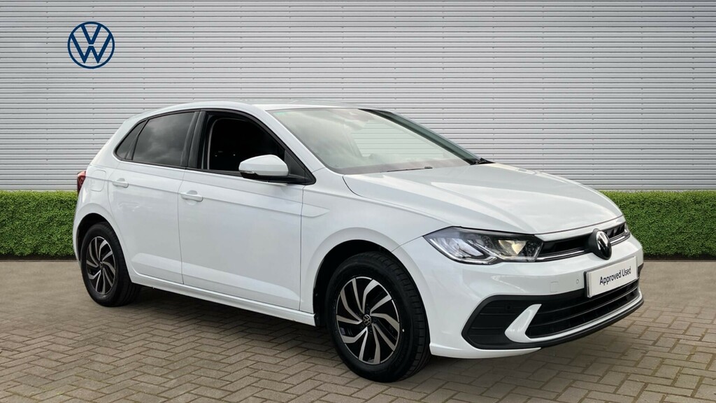 Volkswagen Polo Life White