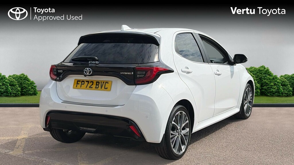 Toyota Yaris Excel FP72BVC White #2