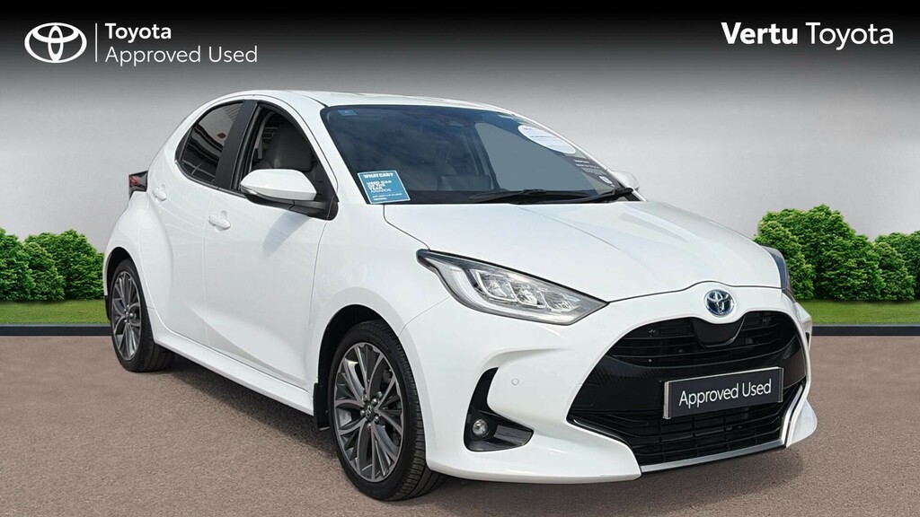 Toyota Yaris Excel White