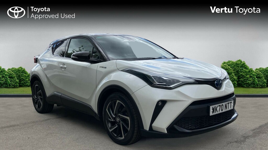 Toyota C-Hr Dynamic White