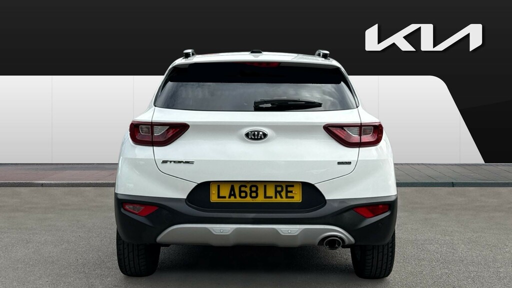 Kia Stonic 3 White #6