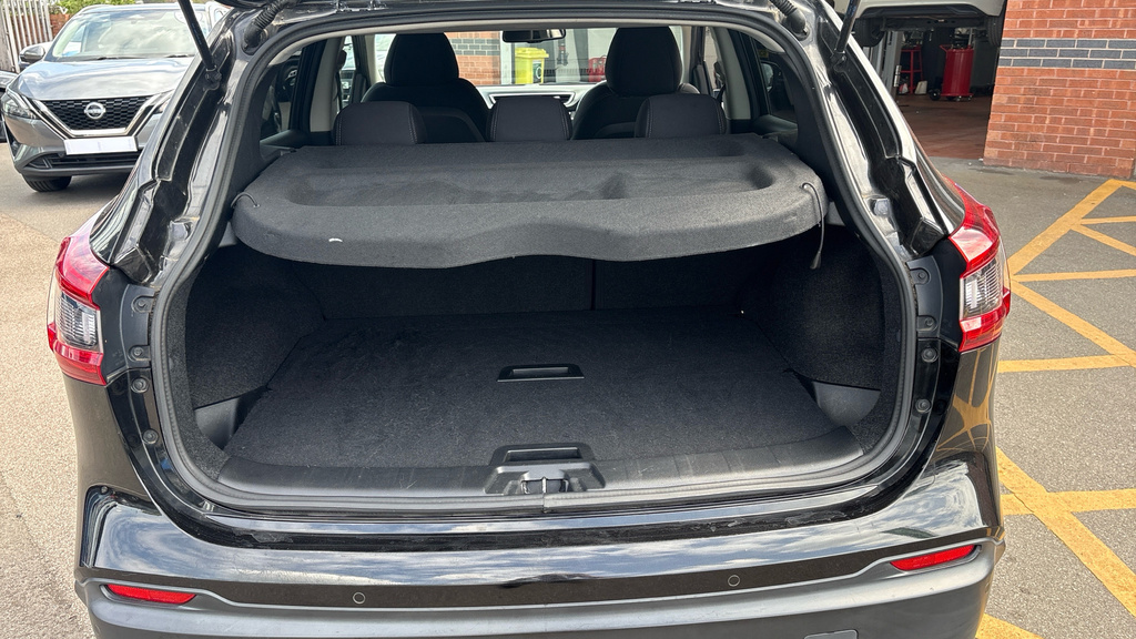 Nissan Qashqai N-connecta YR67EXO Black #4
