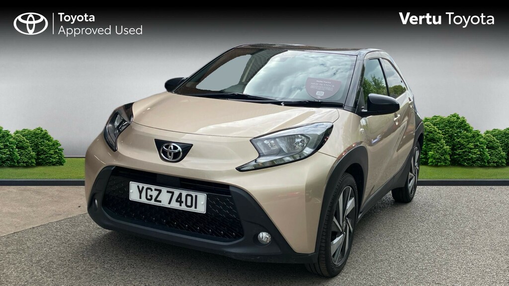 Toyota Aygo X Edge YGZ7401 Beige #3