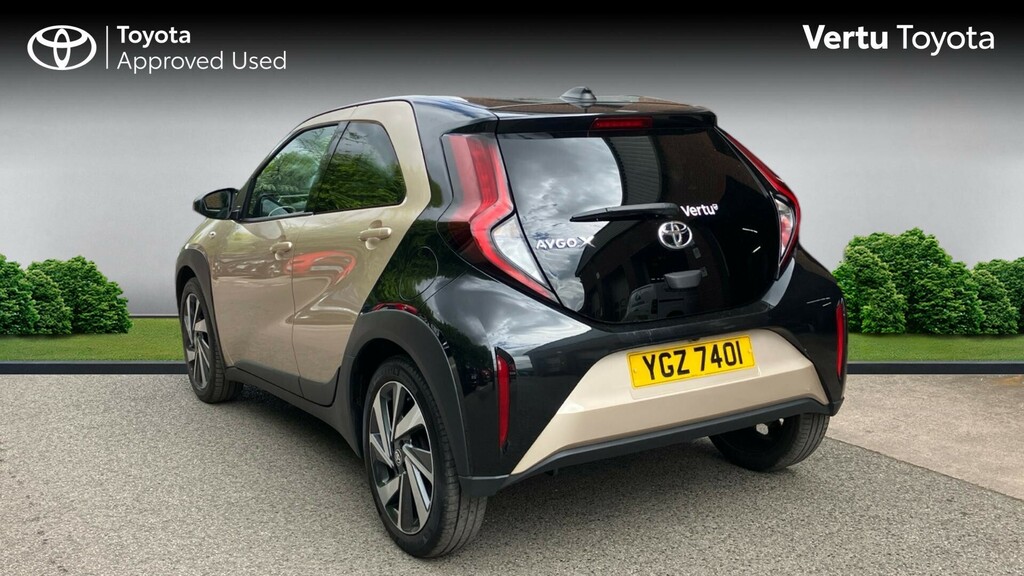 Toyota Aygo X Edge YGZ7401 Beige #4