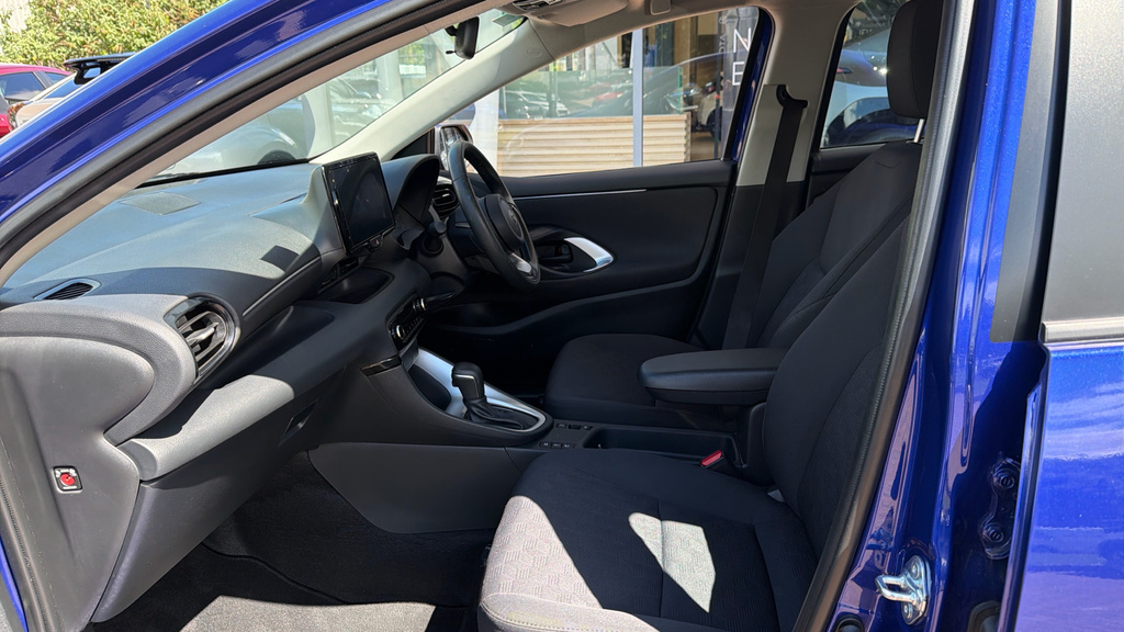 Toyota Yaris Icon LL74UFX Blue #5