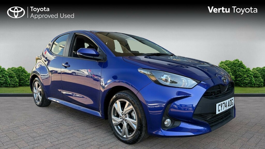Toyota Yaris Icon Blue