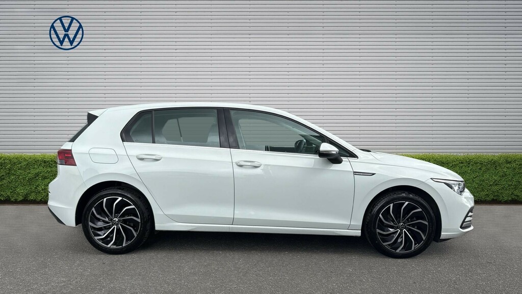 Volkswagen Golf Style YF22CMX White #4