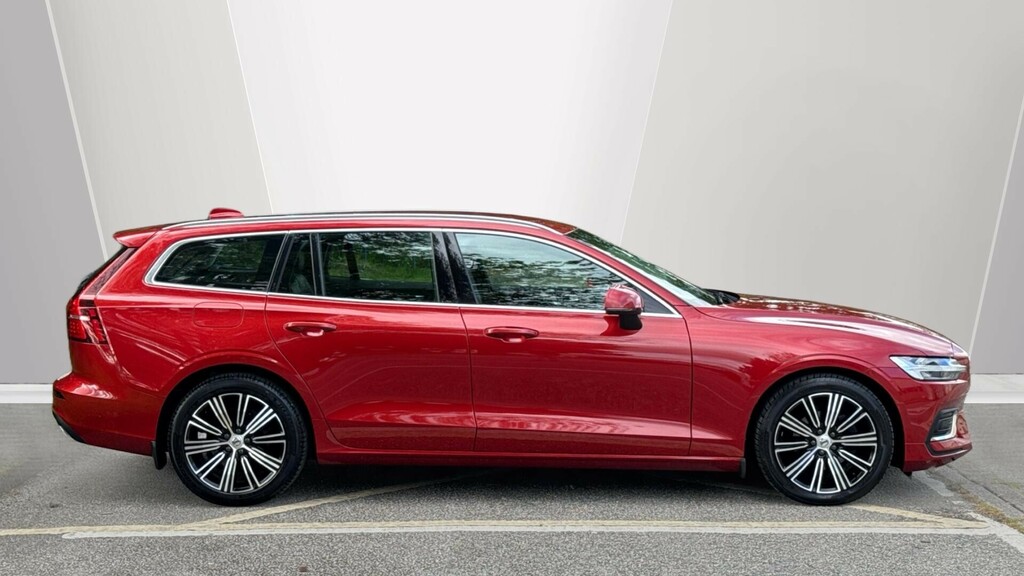 Volvo V60 Inscription Red #3