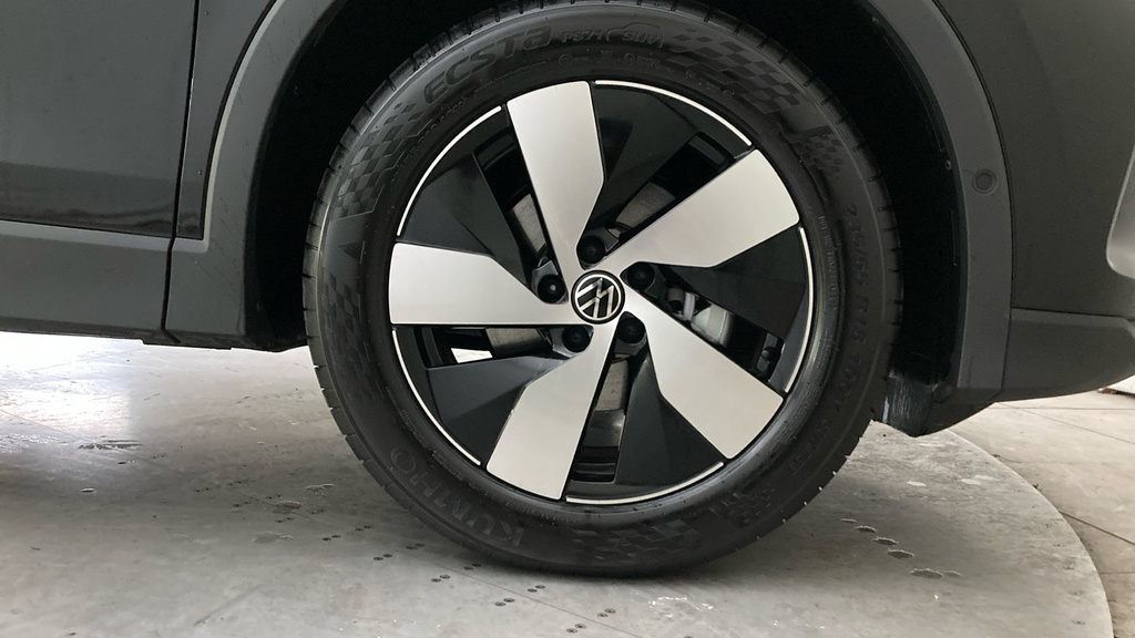 Volkswagen Tiguan Match YK26UHD Black #5