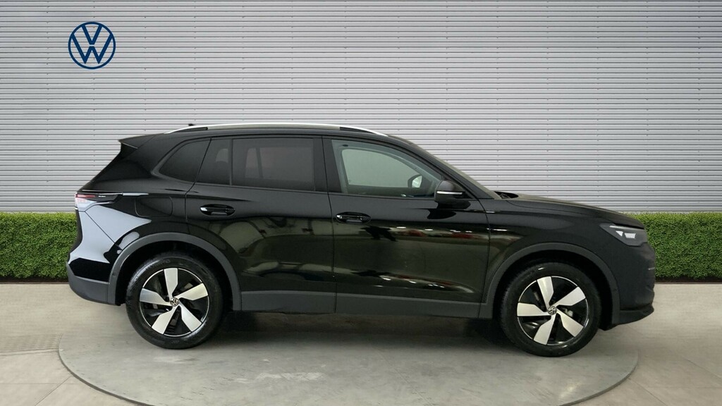 Volkswagen Tiguan Match YK26UHD Black #4