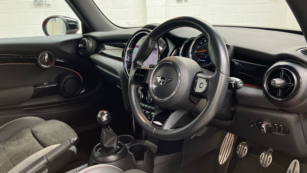 Mini Hatch Cooper Sport YE21ZGP Red #6