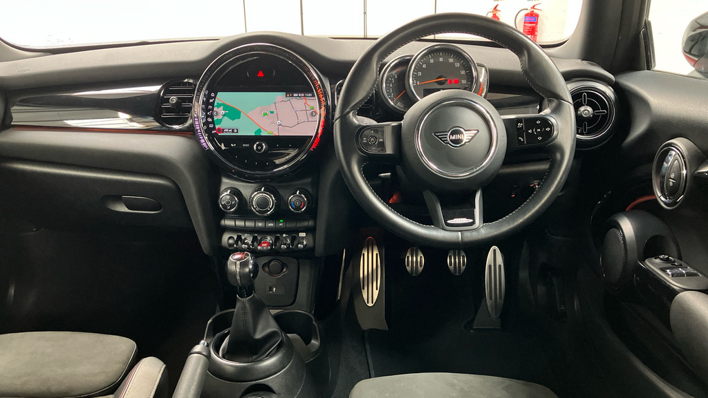 Mini Hatch Cooper Sport YE21ZGP Red #5