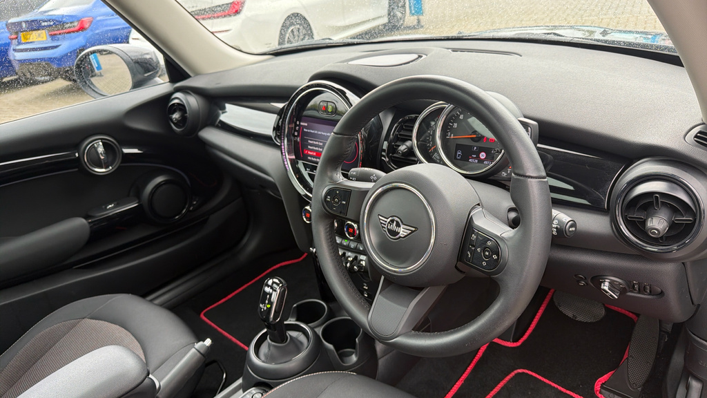 Mini Hatch Cooper Classic EJ72YJG Black #6