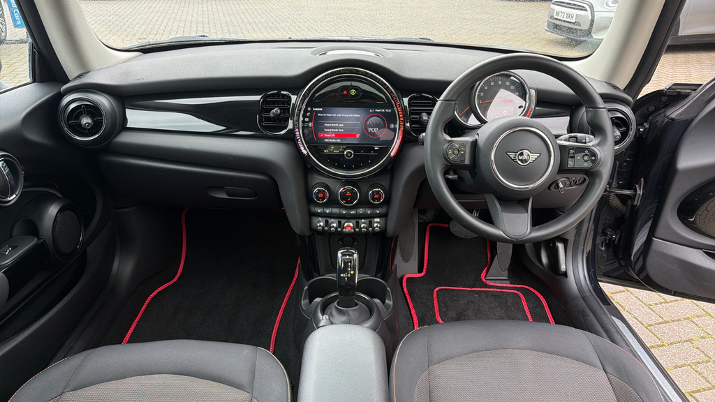 Mini Hatch Cooper Classic EJ72YJG Black #4