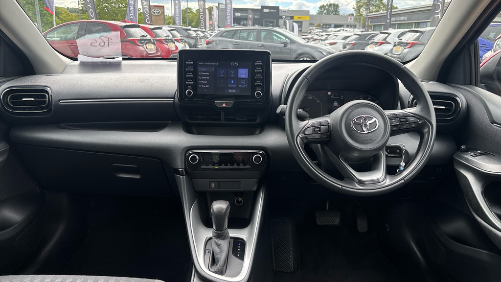 Toyota Yaris Icon EO23ZHZ #6