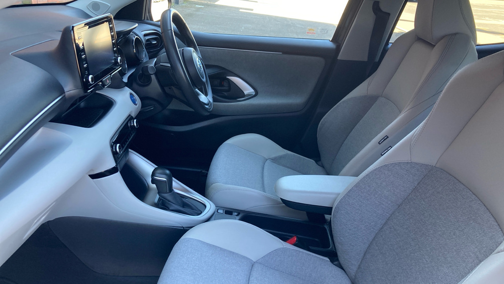 Toyota Yaris Excel GU21HZG Grey #5