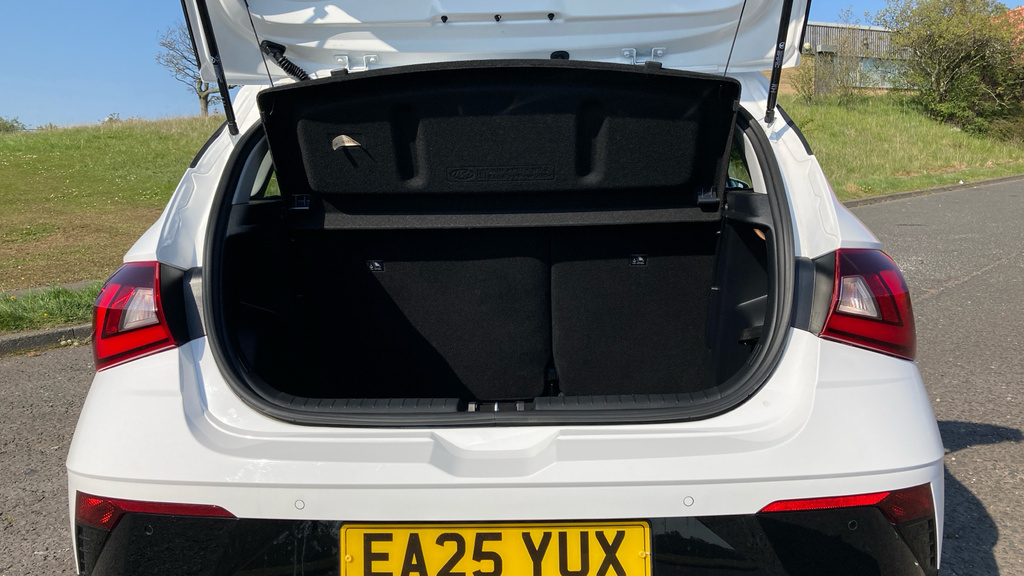 Hyundai I20 Advance White #4
