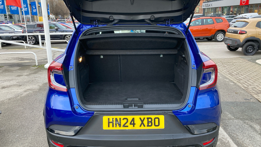 Renault Captur Engineered Blue #4