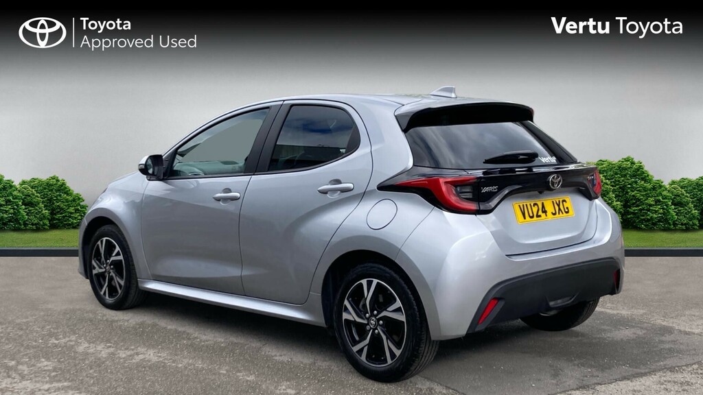 Toyota Yaris Design VU24JXG Silver #4