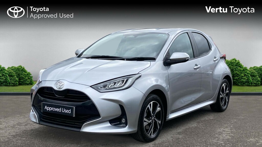 Toyota Yaris Design VU24JXG Silver #3