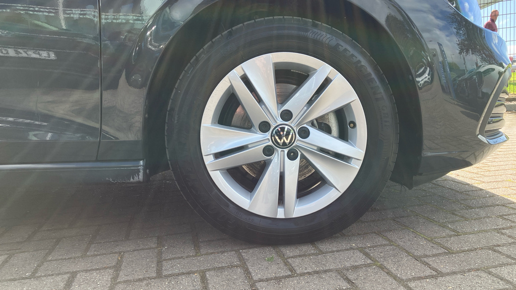 Volkswagen Golf Life Grey #5