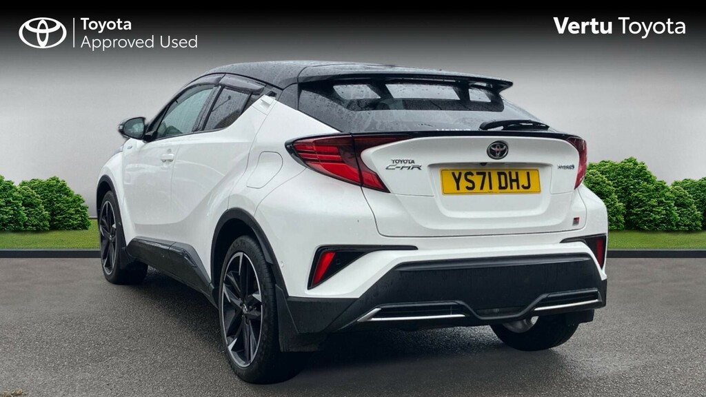Toyota C-Hr Gr Sport YS71DHJ White #4