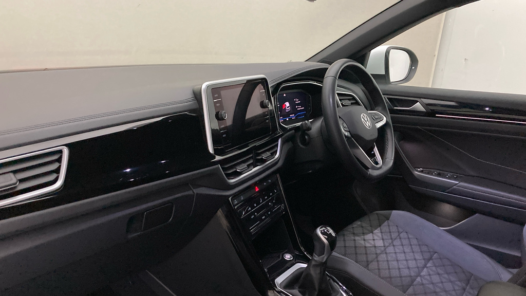 Volkswagen T-Roc R-line YE24FRO White #2