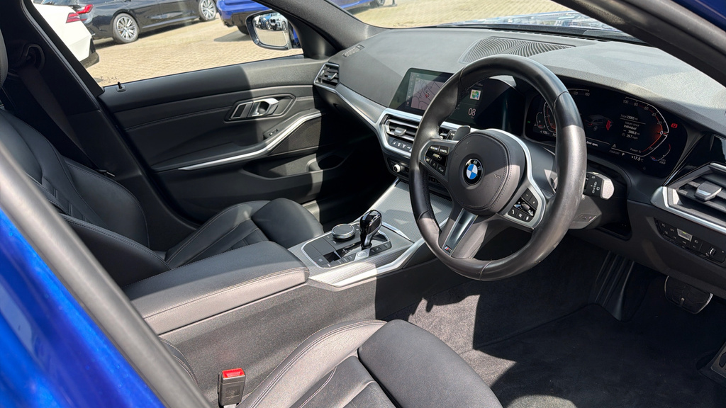 BMW 3 Series M Sport YO71DHZ Blue #6