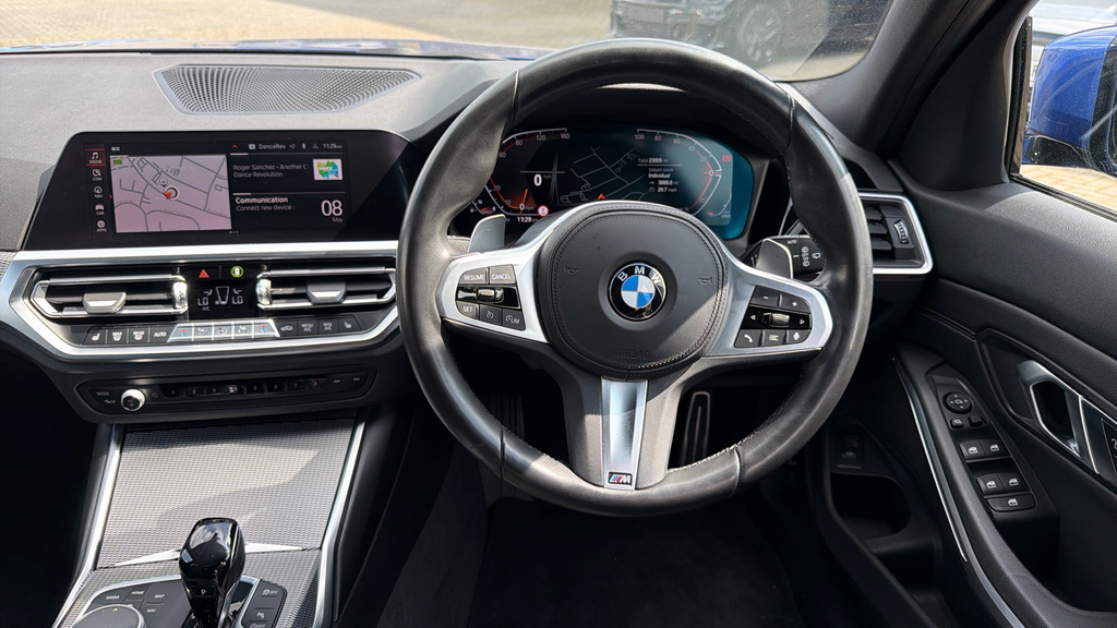 BMW 3 Series M Sport YO71DHZ Blue #5