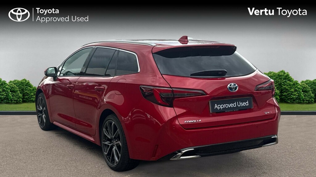 Toyota Corolla Excel #4