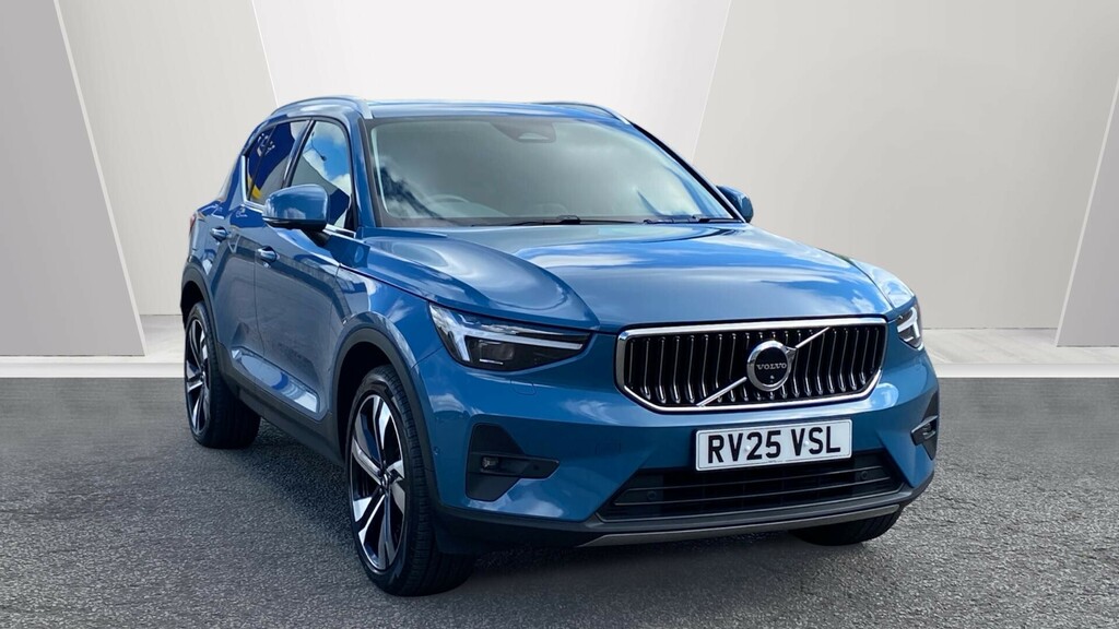 Volvo XC40 Ultra Blue