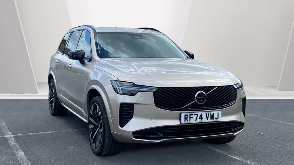 Volvo XC90 Ultra Gold