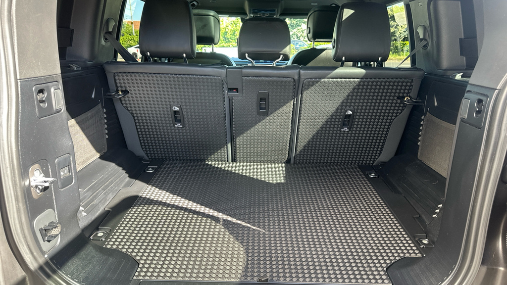 Land Rover Defender 110 X-dynamic Hse WF23TZO Black #5