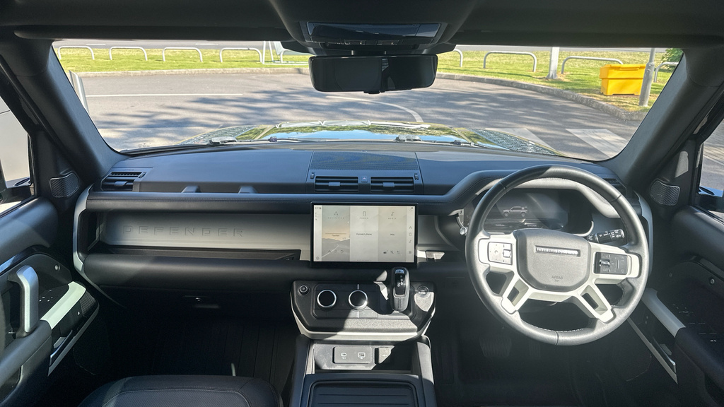 Land Rover Defender 110 X-dynamic Hse WF23TZO Black #4