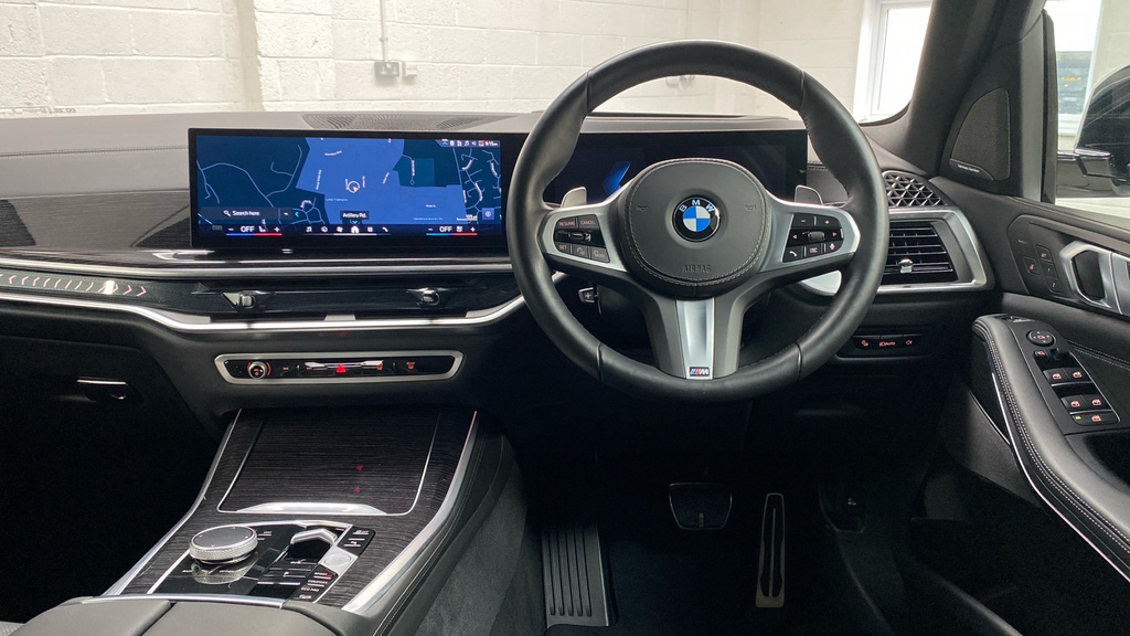BMW X5 M M Sport White #5