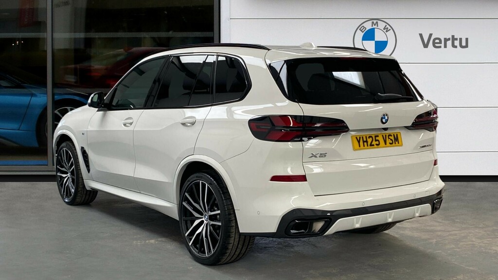 BMW X5 M M Sport White #2