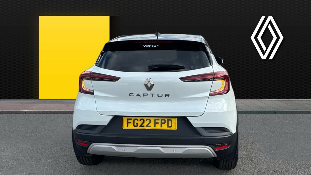 Renault Captur Limited White #6