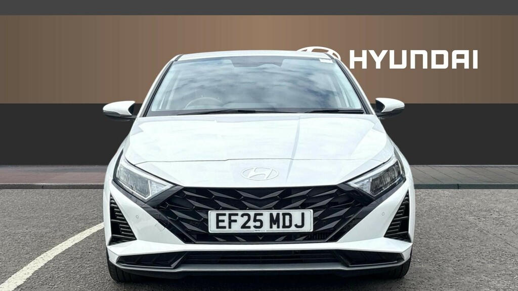 Hyundai I20 Premium White #3