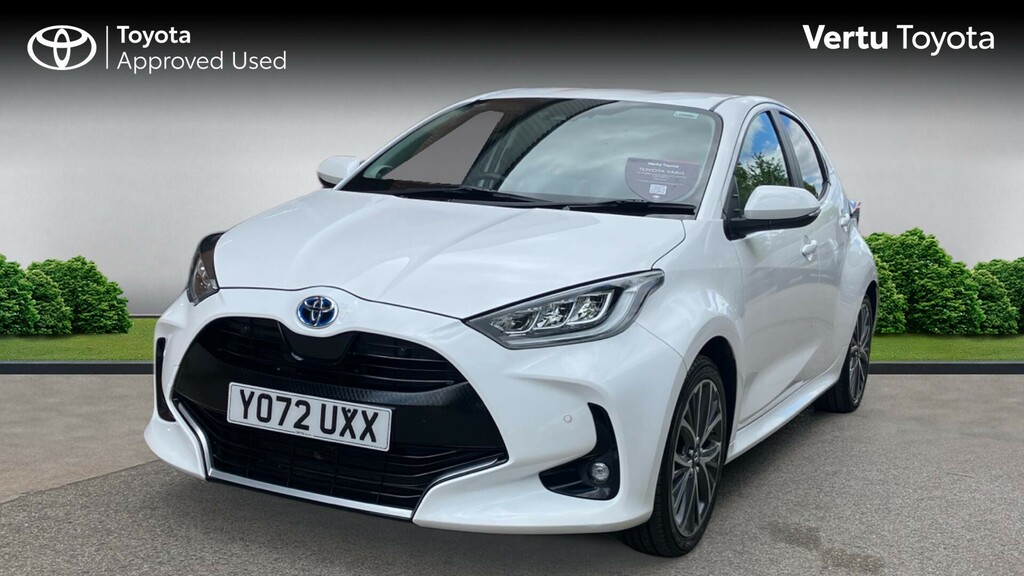 Toyota Yaris Excel YO72UXX White #3