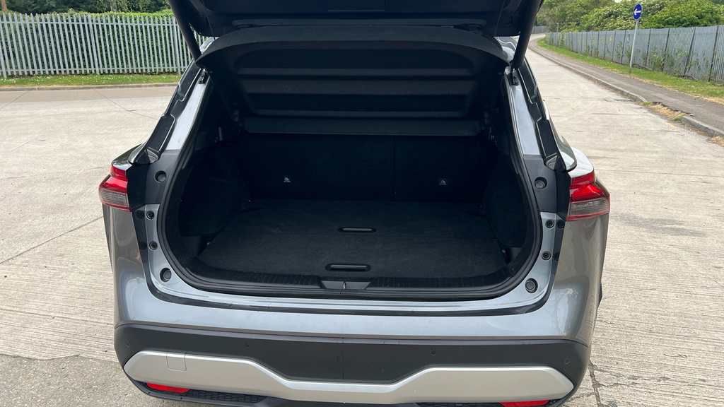 Nissan Qashqai Tekna Grey #4