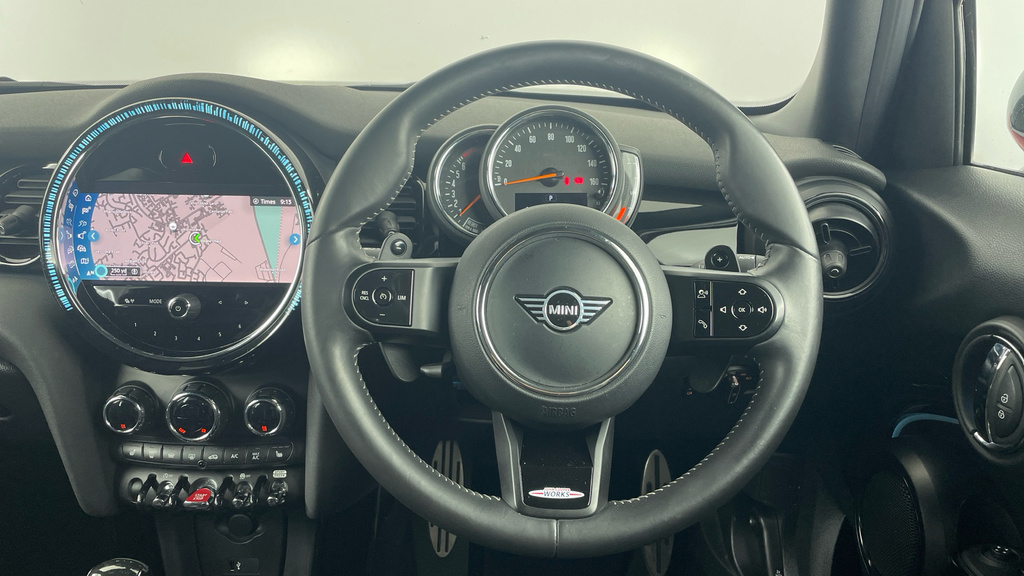 Mini Hatch Cooper S Sport YH22CVL Red #5