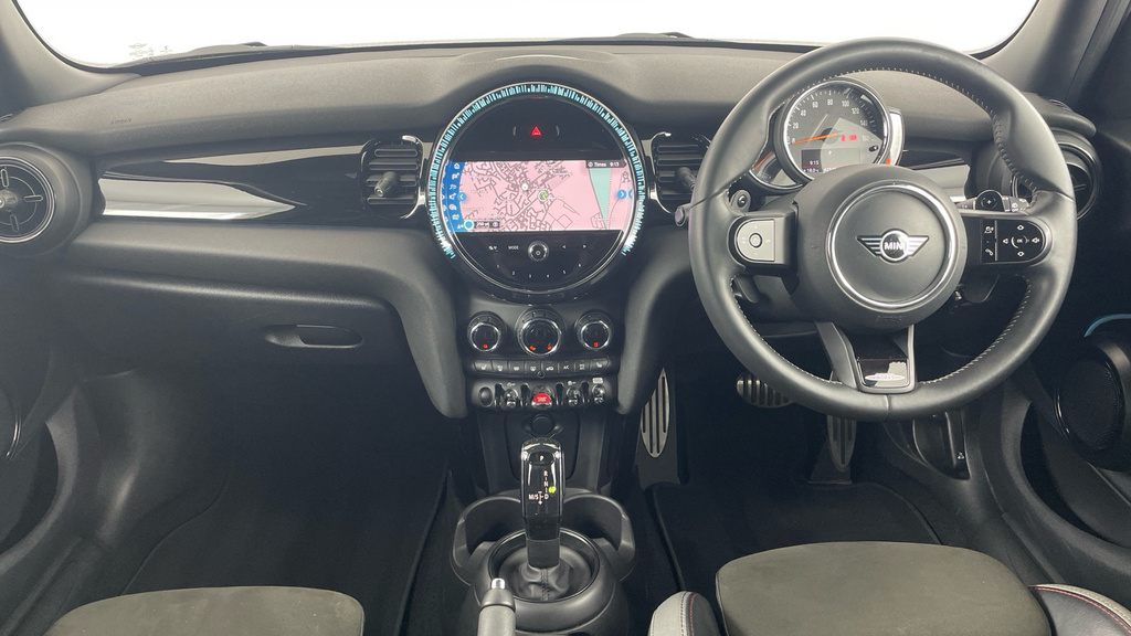 Mini Hatch Cooper S Sport YH22CVL Red #4