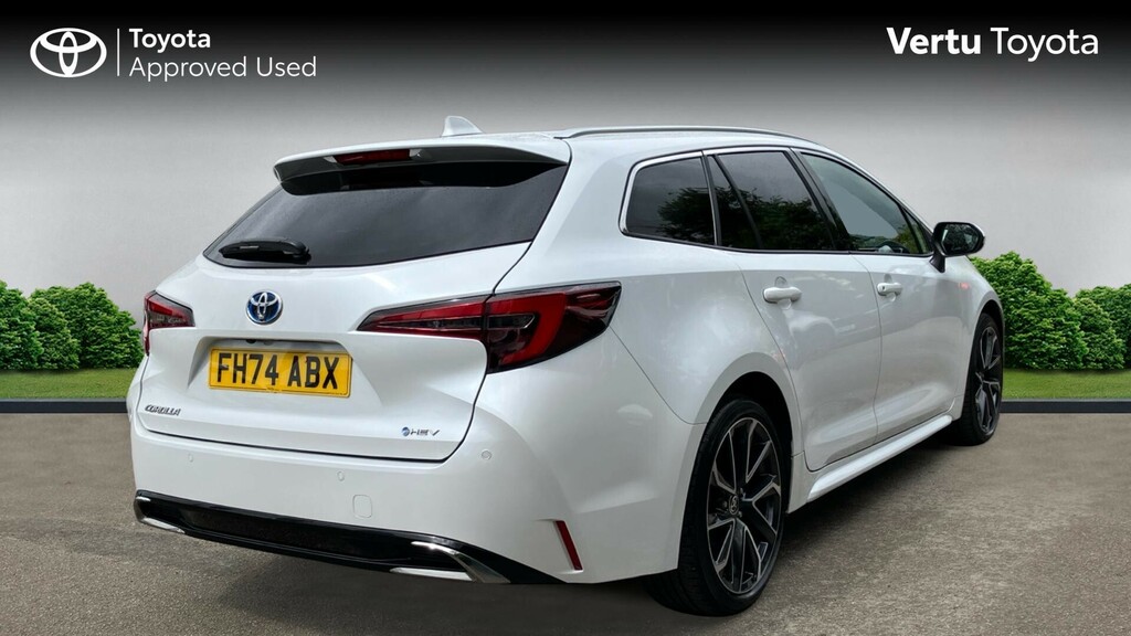 Toyota Corolla Excel White #2
