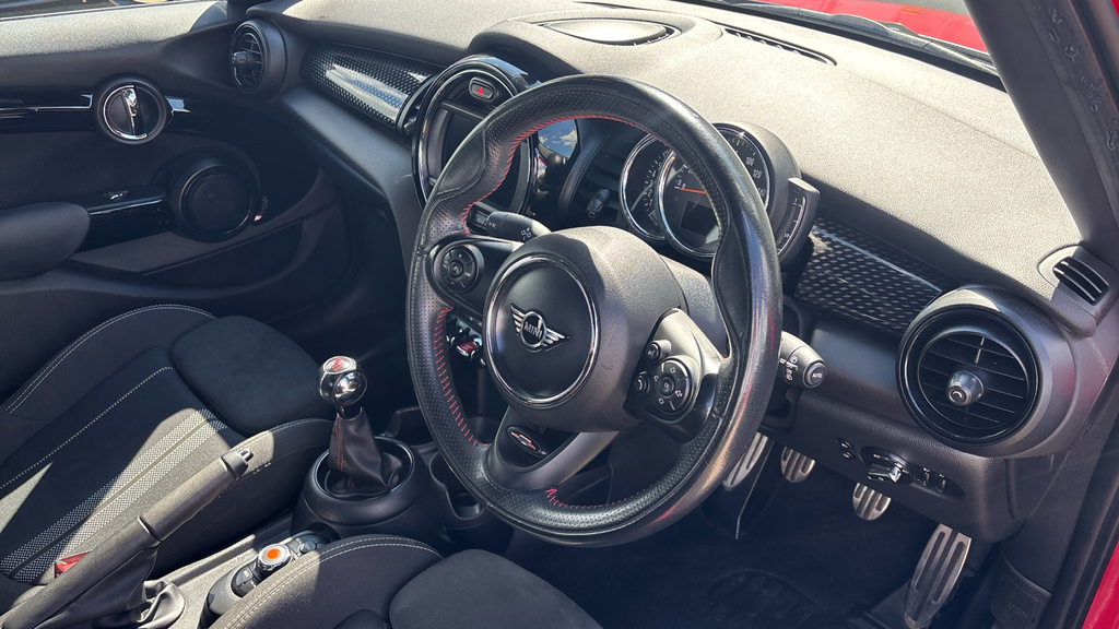 Mini Hatch Cooper S Sport LG69FSA Red #6