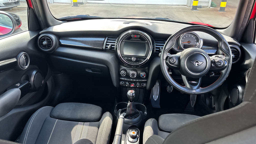 Mini Hatch Cooper S Sport LG69FSA Red #4
