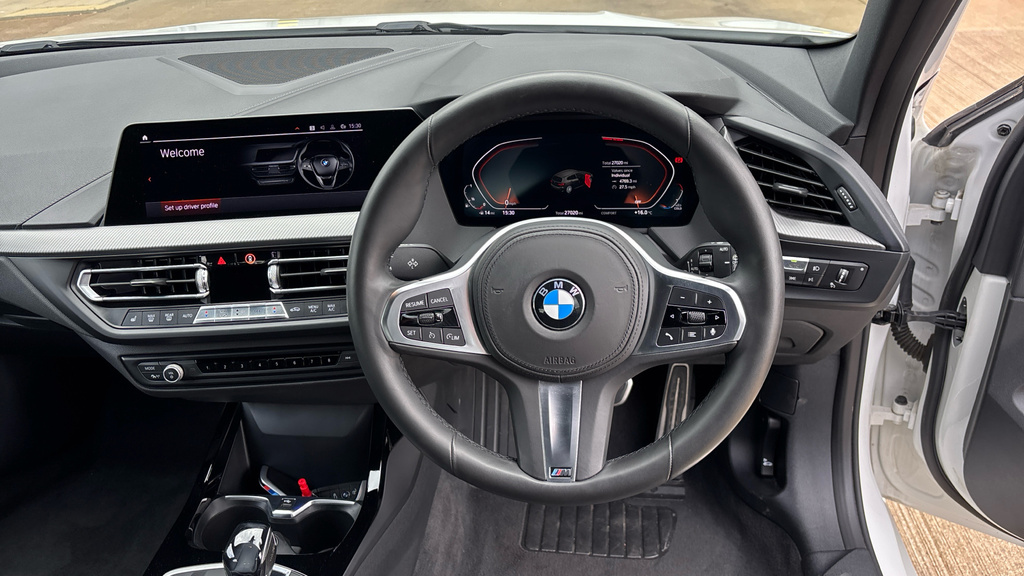 BMW 1 Series M Sport ND20AUX White #5