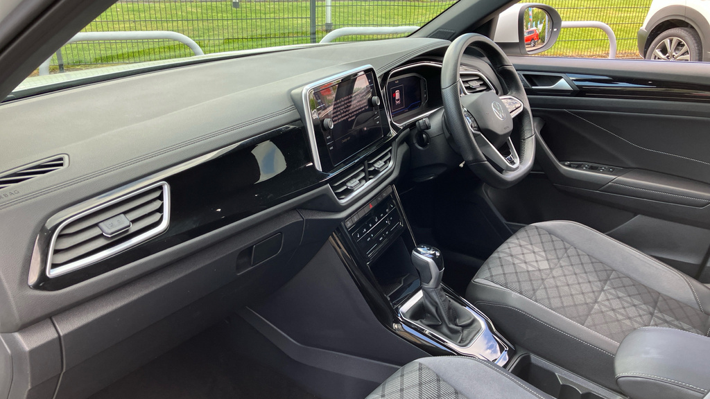 Volkswagen T-Roc R-line NG72WMC White #2
